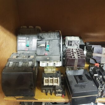 Predam istice , menice , vypinace, piostky, tlakove sinace - 5