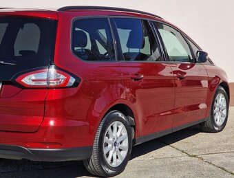 Ford Galaxy 2.0TDCi 150 Titanium A/T8 110KW SR Prvý majiteľ - 5
