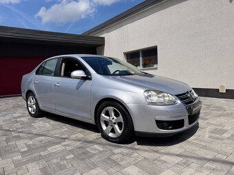 Volkswagen Jetta 1.9Tdi 77kw SR - 5