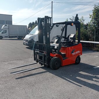 Prémiový VZV HC Forklift 1.8t (2021) – Iba 103mth/31km, stav - 5