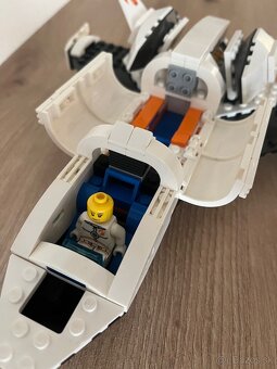 Lego vesmírna raketa - 5