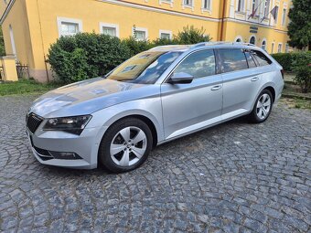 Skoda Superb Combi 2.0Tdi DSG - 5