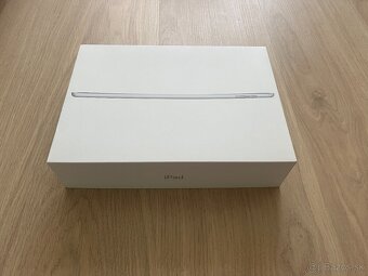 Predám Apple iPad 6. generácie (32 GB, Wi-Fi, Silver) - 5