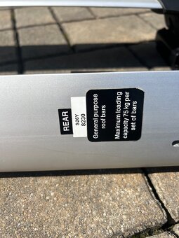 Strešný nosič Yakima + Thule na 4 Lyže - 5