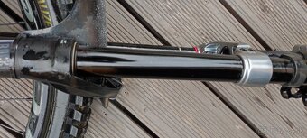Vidlica Rock Shox Boxxer 27,5 , predstavec, koleso - 5