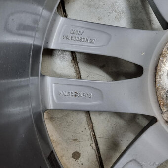Volkswagen hliníkové disky 5x112 R18 8J ET44 - 5