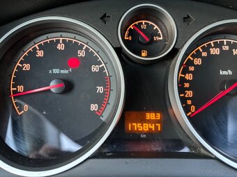Opel zafira 1,8 benzin,plyn - 5