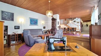 REZERVOVANÉ Rodinný dom s bazénom, saunou a dvoma... - 5