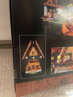 LEGO Ideas 21338 Chata „Áčko“ - 5
