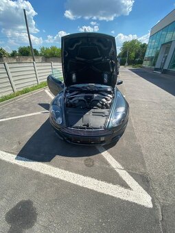 Aston Martin DB9 - 5