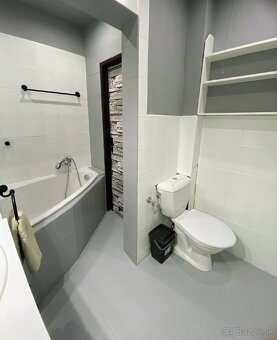 Predám 3-izbový byt Lednické Rovne - 5