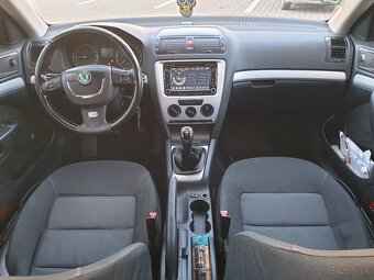 Škoda Octavia 2 Facelift RS Paket - 5