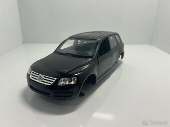 Modely aut 1:18 na diely/prerábku - 5