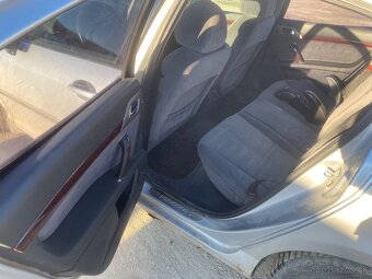 Peugeot 407 - 5