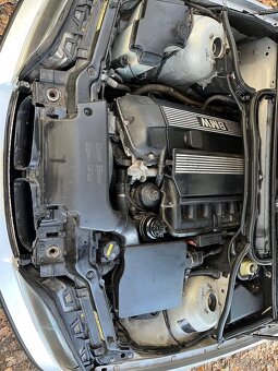 BMW E46 325i r.v. 2002 - 5