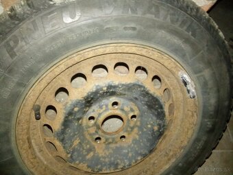 Predám zimné pneu na diskoch 5x112, r 15 - 5