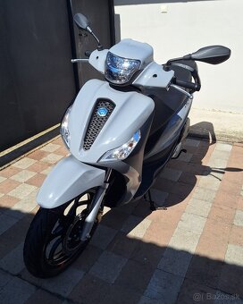 Piaggio Medley - 5