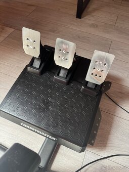 Playseat Evolution + Thrustmaster T300 + Pedále T3PM - 5