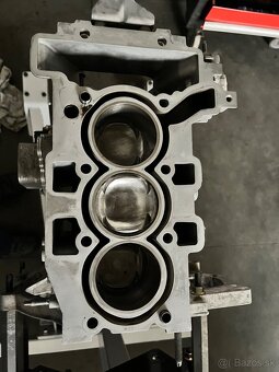 Motor 1,2 PureTech 110k HN04 - 5