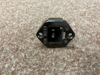 Predám REMOS TESLA konektory - 5