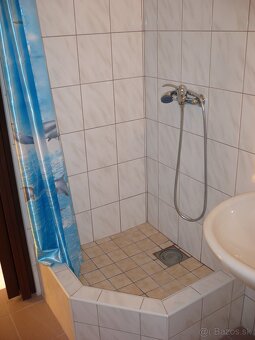 Garzónka-Prenájom-Zlaté Moravce - 5