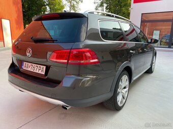 Volkswagen Passat Alltrack 2.0 TDI 4MOTION DSG - 5