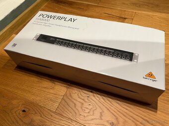 Predám Behringer Powerplay HA8000 slúchadlový zosilňovač - 5