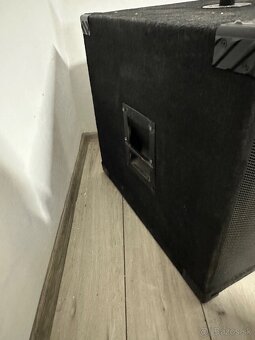 Yamaha subwoofery - 5