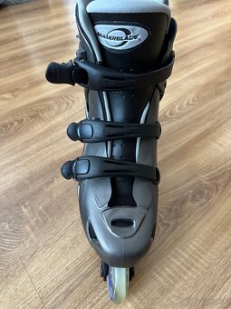 Kolieskové korčule Rollerblade s chráničmi veľ-42 - 5