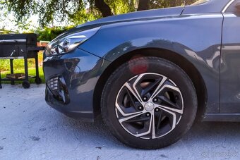 HYUNDAI I30 1.5 2022 - 5