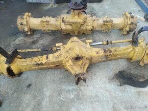 Rozpredám cat 428 B C D E 432D na náhradné diely - 5