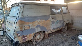 Škoda 1203 zo šiltom - 5