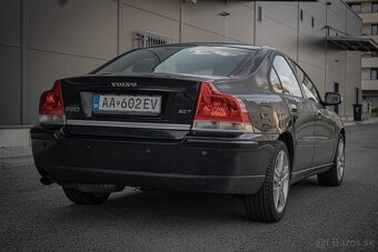 Volvo S60 2.0T - 5