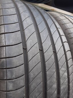 225/45R17 Michelin - 5