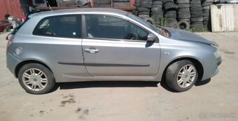 Fiat Stilo 1,6i 76kw kód:182B6000 - 5