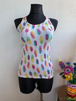 18 tričiek za 15€ - 5