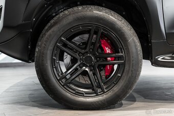 Toyota Land Cruiser 200 - 5