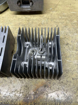 - NOVÉ - D I E L Y - na - BABETTU 207 - Orig. - 5