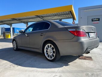 BMW 530xd 6q manual - 5