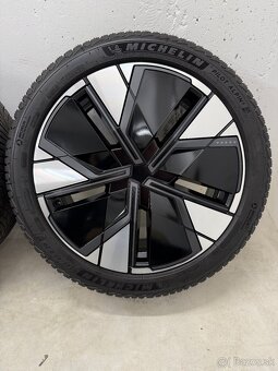 Zimná sada Volvo EX 30 - 5x108 R20 , 245/40/20 - 5