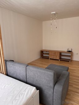 prenájom 1.izbový byt Čadca - 5