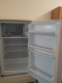Práčka a chladnička spolu 50€ - 5