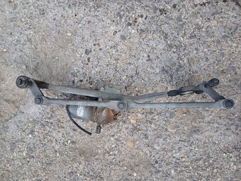 NÁHRADNÉ DIELY BMW X5 E70 - 5