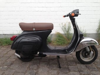 Vespa 50 s okrúhlym riadidlom Piaggio – jubilejná reedícia - 5