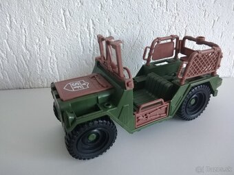 Auto s vystreľovacími šípkami - 5