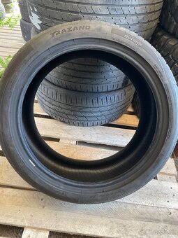Trazano 245/40 r19 - 5