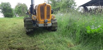 Pasový traktor - 5