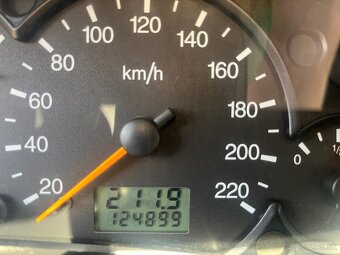 Predám ford focus 1.6 NOVÁ STK DO 6/2027  - 5