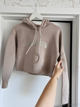 NOVE Guess mikina S (az po stredne M) - 5