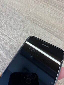 Predam Apple iPhone 8 64GB - 5